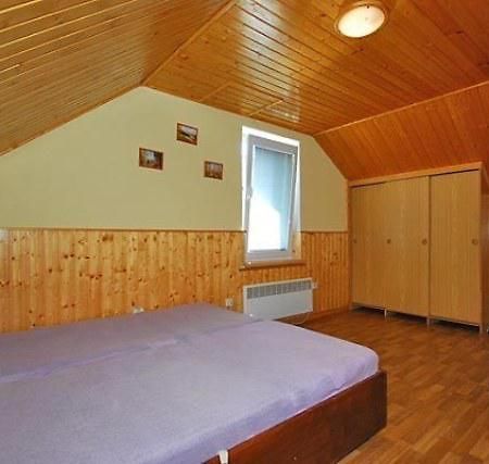 Privat Mrazik Villa Partizanska lupca Exterior photo